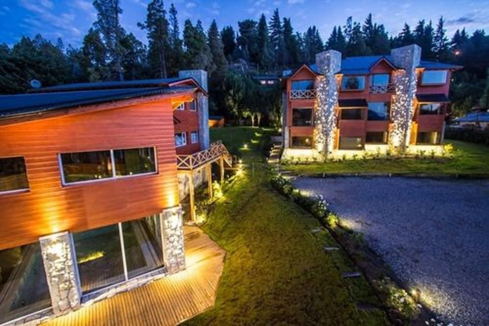 Los Robles Apart & Spa San Carlos de Bariloche Exteriör bild