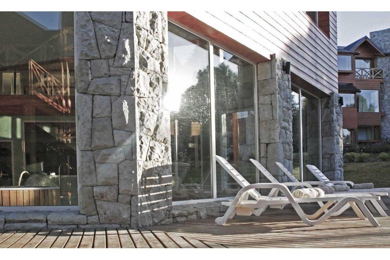 Los Robles Apart & Spa San Carlos de Bariloche Exteriör bild